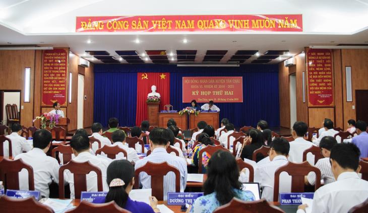  HĐND huyện Tân Châu khai mạc kỳ họp thứ hai  